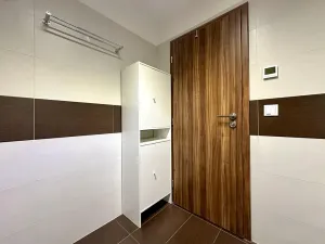 Pronájem bytu 3+kk, Beroun, U Archivu, 76 m2