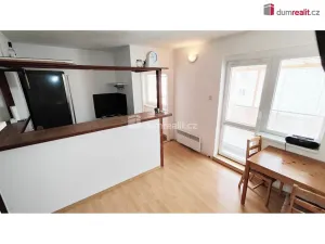 Pronájem bytu 2+kk, Praha - Vinohrady, Nad olšinami, 42 m2