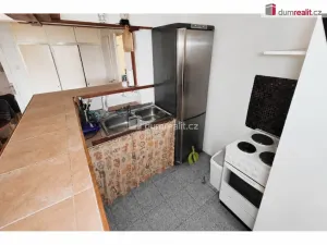Pronájem bytu 2+kk, Praha - Vinohrady, Nad olšinami, 42 m2