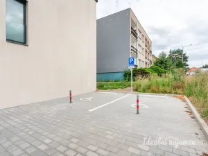 Pronájem bytu 1+kk, Praha - Čakovice, Danielova, 36 m2