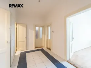 Prodej bytu 3+1, Praha - Smíchov, Svornosti, 99 m2