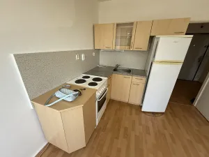 Pronájem bytu 2+kk, Praha - Černý Most, Bryksova, 43 m2