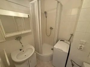 Pronájem bytu 2+kk, Praha - Černý Most, Bryksova, 43 m2