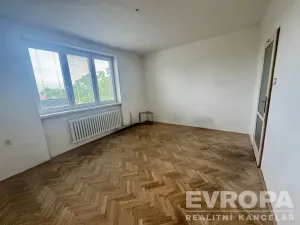 Prodej bytu 3+1, Plzeň - Jižní Předměstí, Brožíkova, 85 m2