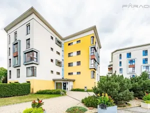 Pronájem bytu 2+kk, Praha - Hloubětín, Nademlejnská, 50 m2