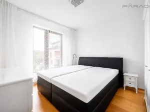 Pronájem bytu 2+kk, Praha - Hloubětín, Nademlejnská, 50 m2
