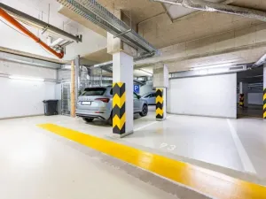 Pronájem bytu 2+kk, Praha - Hloubětín, Nademlejnská, 50 m2