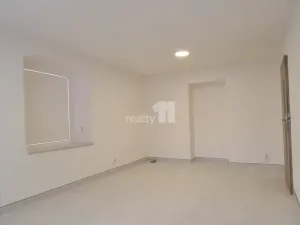 Pronájem bytu 2+1, Ptice, Hlavní, 60 m2
