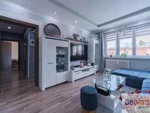 Prodej bytu 2+1, Nová Role, Svobodova, 54 m2