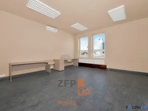 Prodej obchodního prostoru, Hodonín, Velkomoravská, 702 m2