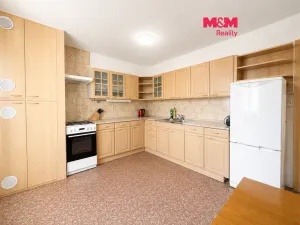 Pronájem atypického bytu, Čáslav - Čáslav-Staré Město, Formíkova, 90 m2