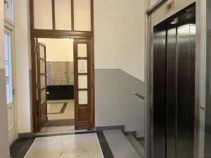 Pronájem bytu 2+kk, Praha - Nové Město, Vyšehradská, 50 m2