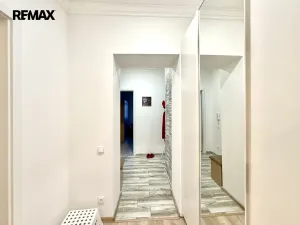 Pronájem bytu 2+kk, Karlovy Vary, Moskevská, 40 m2