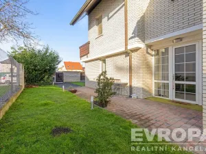 Prodej komerční nemovitosti, Praha - Suchdol, Armádní, 400 m2