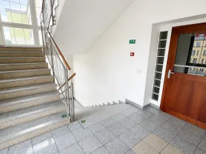 Prodej bytu 1+kk, Karlovy Vary, Jateční, 44 m2