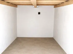 Pronájem garáže, Plzeň, Dobřanská, 18 m2