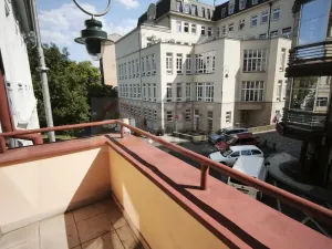 Pronájem bytu 3+1, Karlovy Vary, Bulharská, 90 m2