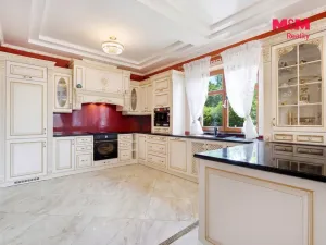 Prodej rodinného domu, Horoměřice, Akátová, 393 m2
