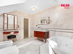 Prodej rodinného domu, Horoměřice, Akátová, 393 m2