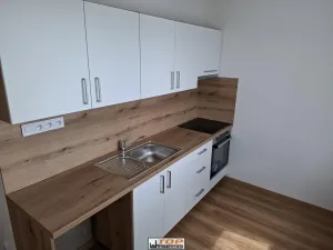 Prodej bytu 2+1, Kadaň, Chomutovská, 53 m2