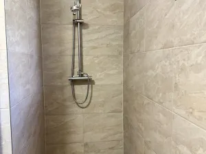 Prodej podílu 5/6 pozemku pro bydlení, Rosice, 1013 m2