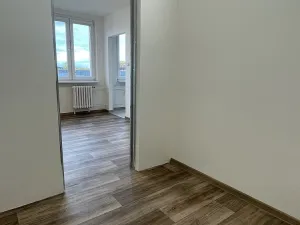 Pronájem bytu 1+1, Slaný, Bezručova, 33 m2