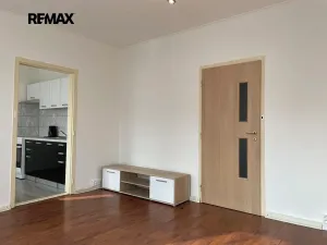 Pronájem bytu 2+1, Břeclav, Na Valtické, 44 m2