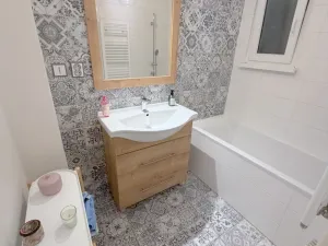 Pronájem bytu 2+kk, Praha - Holešovice, Komunardů, 61 m2