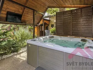 Prodej rodinného domu, Nupaky, K Parku, 160 m2