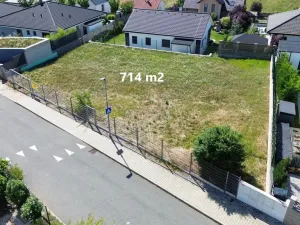 Prodej pozemku pro bydlení, Králův Dvůr - Křižatky, Na Vinohradech, 714 m2