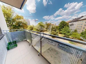 Pronájem bytu 3+1, Plzeň, náměstí Českých bratří, 68 m2
