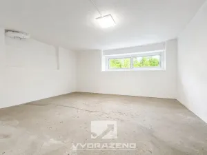 Prodej bytu 6+kk a větší, Stará Paka - Ústí, 300 m2