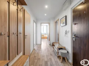Prodej bytu 3+kk, Praha, Bohúňova, 61 m2