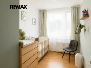 Pronájem bytu 3+1, Praha - Podolí, Kaplická, 55 m2