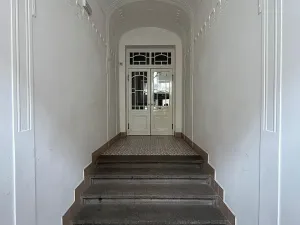 Pronájem bytu 1+kk, Praha - Žižkov, Slavíkova, 27 m2