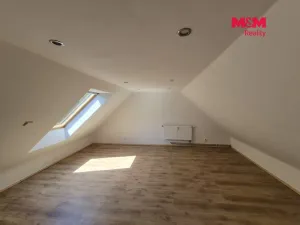 Pronájem bytu 3+kk, Nový Bor, Husova, 79 m2