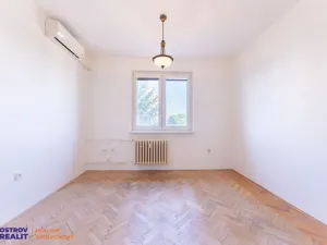 Prodej bytu 3+1, Olomouc, tř. Kosmonautů, 61 m2