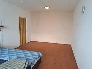 Pronájem bytu 1+1, Hradec Králové, třída Edvarda Beneše, 45 m2