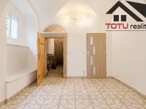 Prodej bytu 3+1, Kuks, 91 m2
