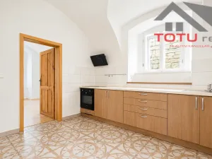 Prodej bytu 3+1, Kuks, 91 m2