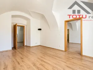 Prodej bytu 3+1, Kuks, 91 m2