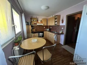 Prodej bytu 3+1, Čejč, 76 m2