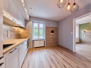 Prodej bytu 2+kk, Svoboda nad Úpou, 5. května, 33 m2