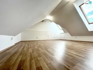 Pronájem bytu 3+kk, Praha - Hrdlořezy, Českobrodská, 65 m2