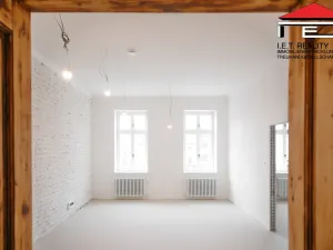 Prodej bytu 2+kk, Frýdek-Místek, Zámecké nám., 89 m2