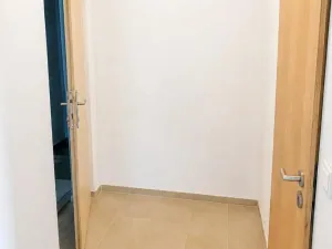 Pronájem bytu 2+kk, Praha - Hostivař, Dolnoměcholupská, 40 m2