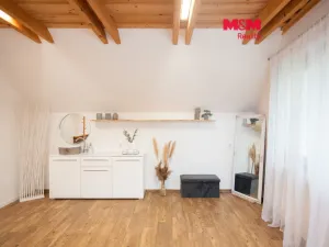 Pronájem obchodního prostoru, Hradec Králové - Kukleny, Pražská třída, 23 m2