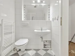 Pronájem bytu 1+kk, Praha - Smíchov, Mozartova, 35 m2