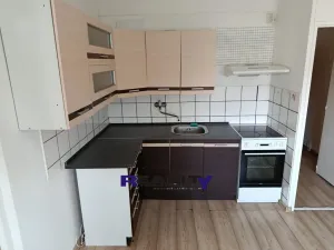 Pronájem bytu 1+1, Žatec, Pekárenská, 40 m2