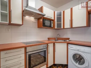 Prodej bytu 2+kk, Praha, Mohylová, 43 m2